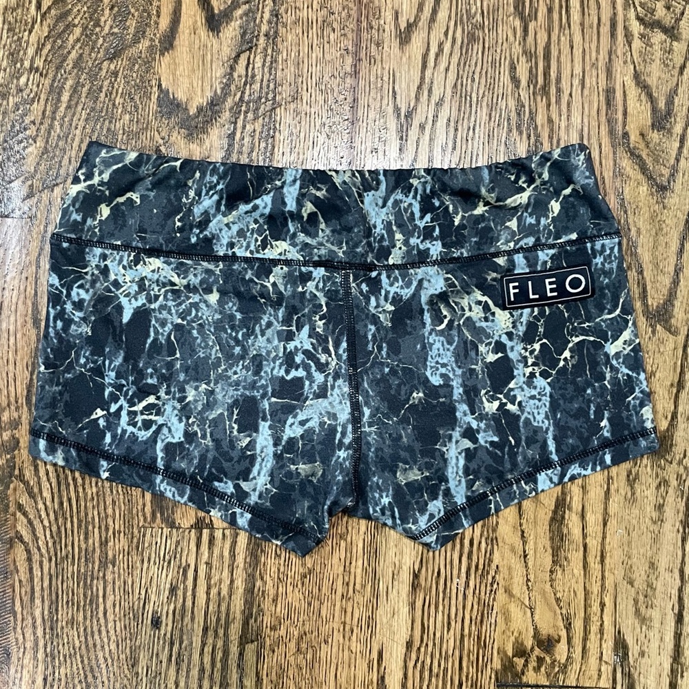 OG Fleo Shorts